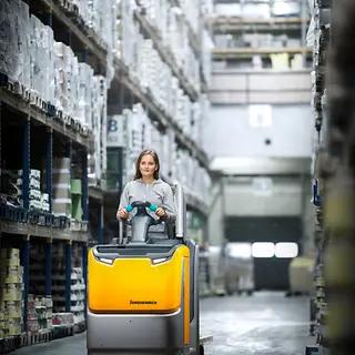 Комплектовщик заказов ECE 220/ 225