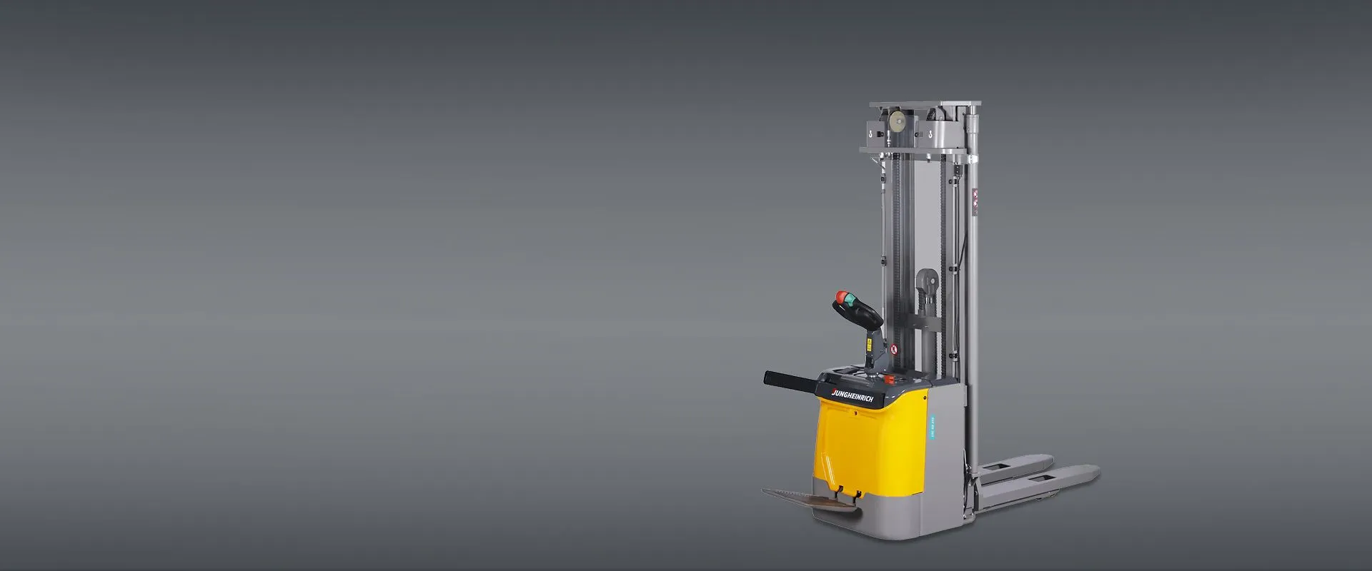 Электрический штабелер ERC BB 216