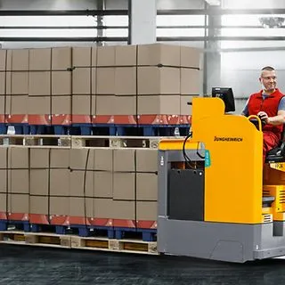 Паллетная тележка с боковым расположением сиденья ESE 430